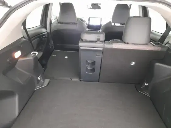 TOYOTA YARIS CROSS I - voiture d'occasion - Photo 16