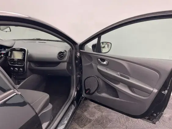 RENAULT CLIO IV - voiture d'occasion - Photo 20