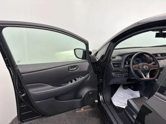 NISSAN LEAF II - voiture d'occasion - Photo 19