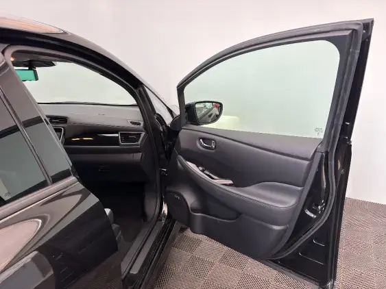 NISSAN LEAF II - voiture d'occasion - Photo 20