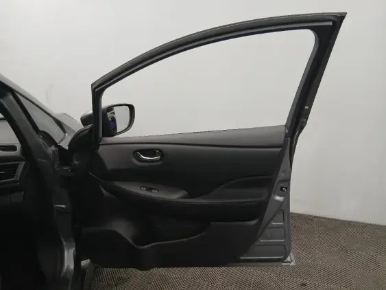 NISSAN LEAF II - voiture d'occasion - Photo 20