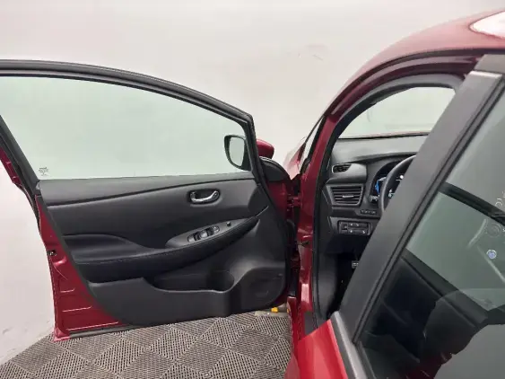 NISSAN LEAF II - voiture d'occasion - Photo 18