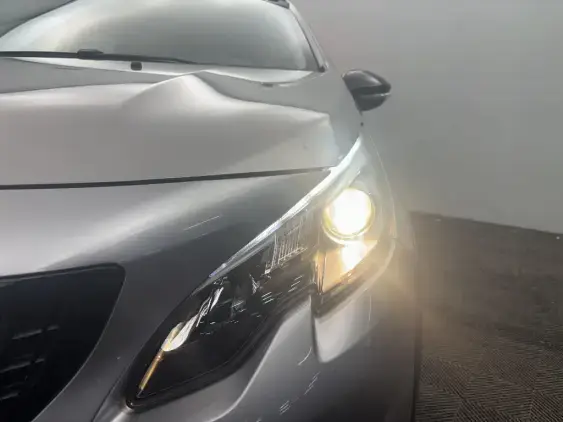 PEUGEOT 2008 - voiture d'occasion - Photo 22