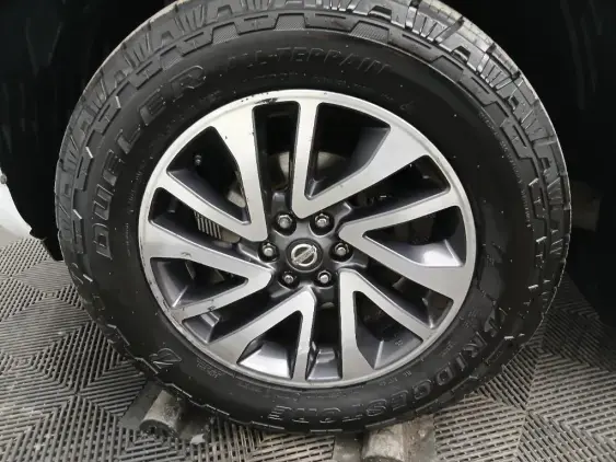 NISSAN NP300 NAVARA III - voiture d'occasion - Photo 22