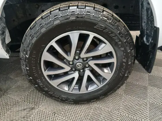 NISSAN NP300 NAVARA III - voiture d'occasion - Photo 23