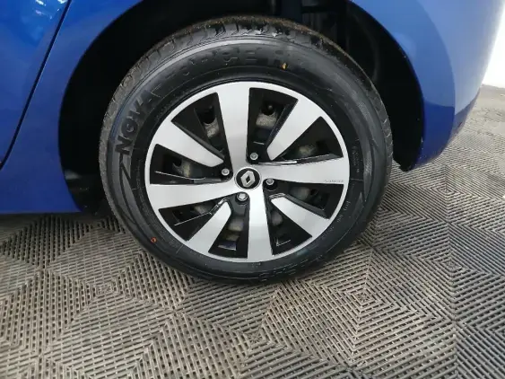 RENAULT CLIO V - voiture d'occasion - Photo 24