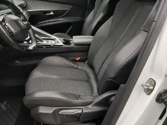 PEUGEOT 3008 II - voiture d'occasion - Photo 18