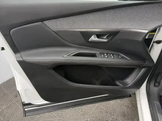 PEUGEOT 3008 II - voiture d'occasion - Photo 19