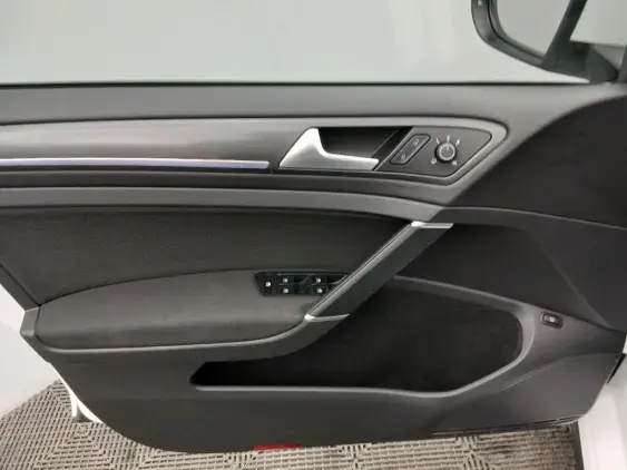 VOLKSWAGEN GOLF VII - voiture d'occasion - Photo 19