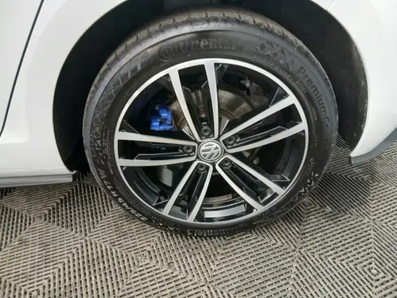 VOLKSWAGEN GOLF VII - voiture d'occasion - Photo 24