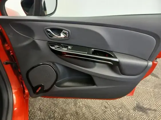RENAULT CLIO IV - voiture d'occasion - Photo 19