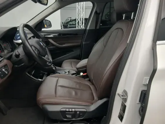 BMW X1 U11 - voiture d'occasion - Photo 17