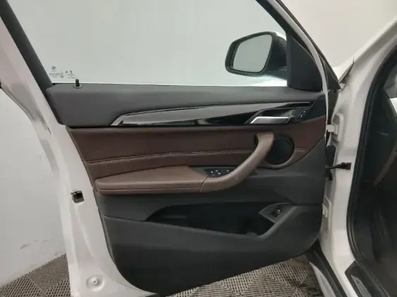 BMW X1 U11 - voiture d'occasion - Photo 18