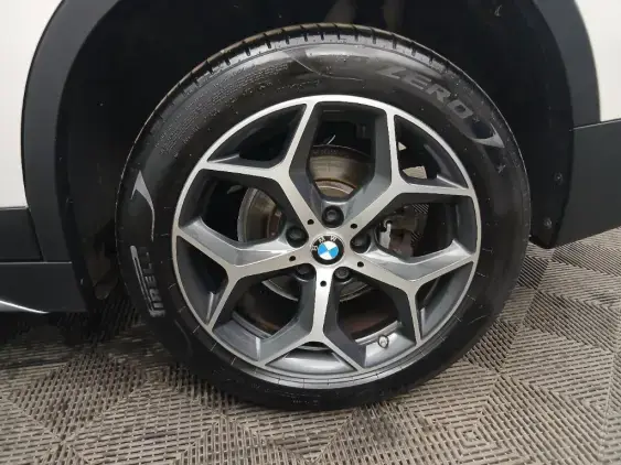 BMW X1 U11 - voiture d'occasion - Photo 23