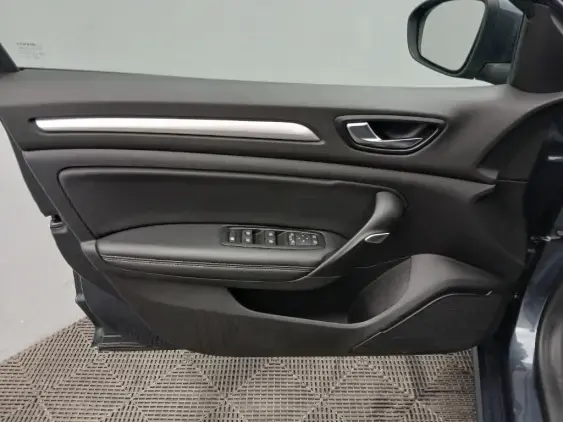RENAULT MEGANE ESTATE IV - voiture d'occasion - Photo 19