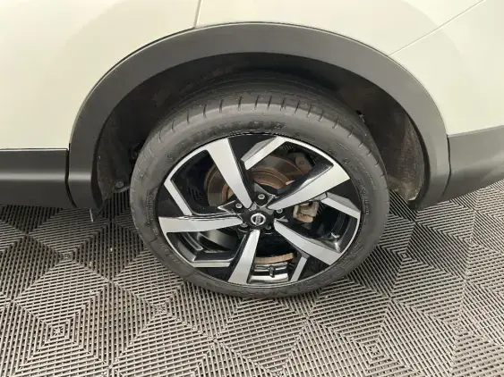 NISSAN QASHQAI II - voiture d'occasion - Photo 24