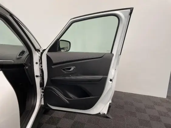 RENAULT SCENIC IV - voiture d'occasion - Photo 20