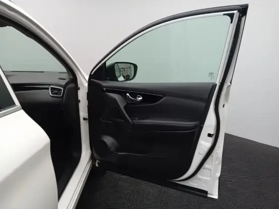 NISSAN QASHQAI II - voiture d'occasion - Photo 20