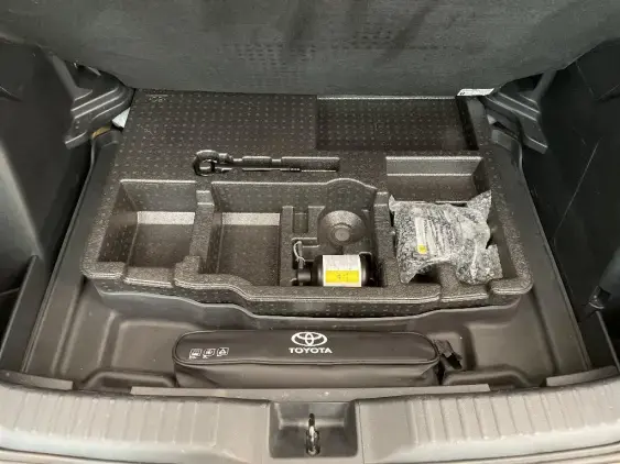 TOYOTA YARIS CROSS I - voiture d'occasion - Photo 17