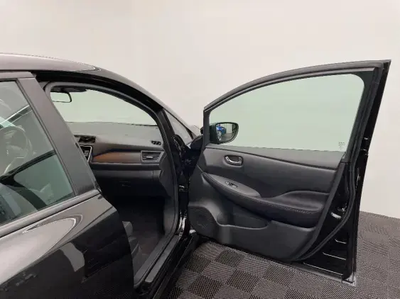 NISSAN LEAF II - voiture d'occasion - Photo 20