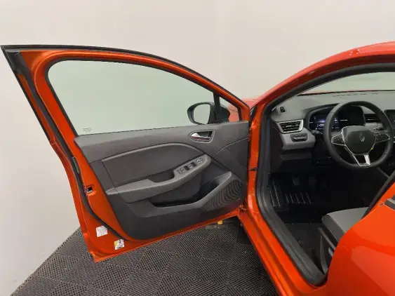 RENAULT CLIO V - voiture d'occasion - Photo 19