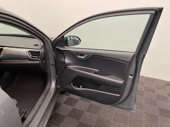 KIA STONIC - voiture d'occasion - Photo 20