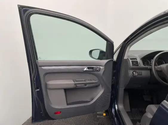 VOLKSWAGEN TOURAN II - voiture d'occasion - Photo 18