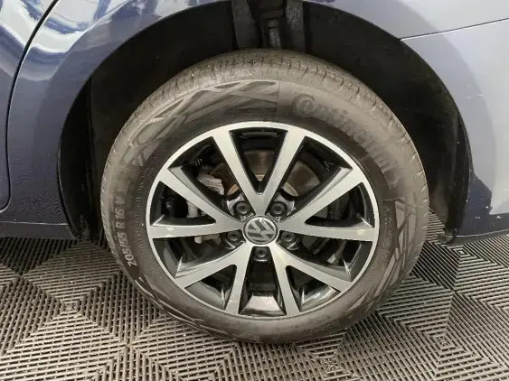 VOLKSWAGEN TOURAN II - voiture d'occasion - Photo 23