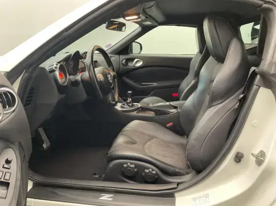 NISSAN 370Z - voiture d'occasion - Photo 17