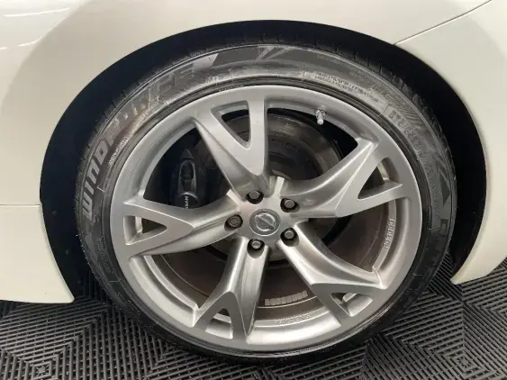 NISSAN 370Z - voiture d'occasion - Photo 23