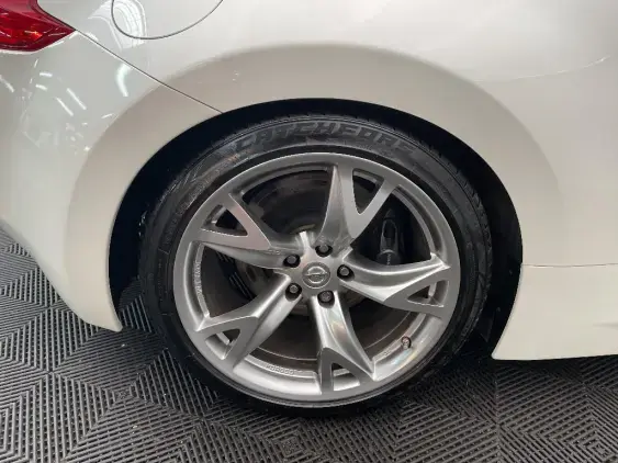 NISSAN 370Z - voiture d'occasion - Photo 24