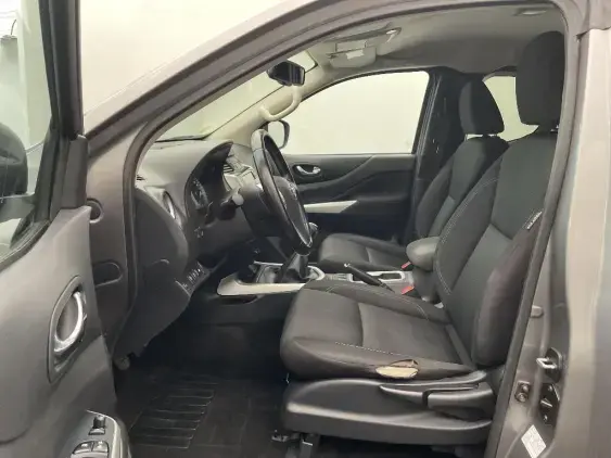 NISSAN NP300 NAVARA IV - voiture d'occasion - Photo 18