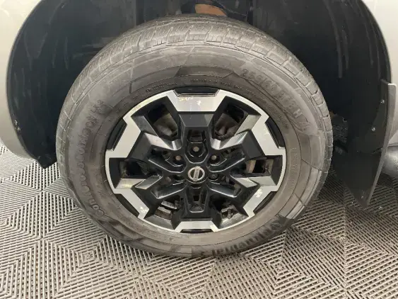 NISSAN NP300 NAVARA IV - voiture d'occasion - Photo 23