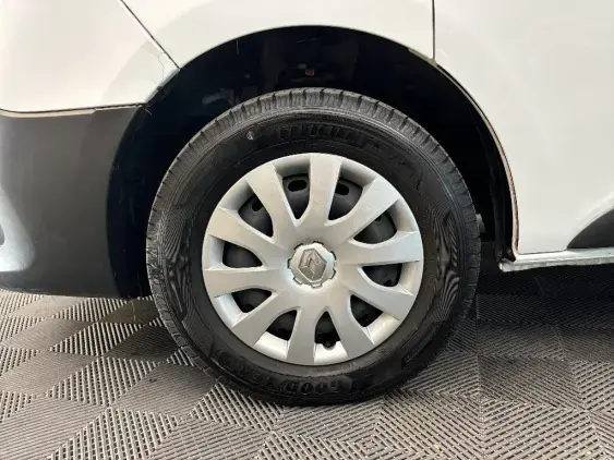 RENAULT TRAFIC FG III - voiture d'occasion - Photo 21