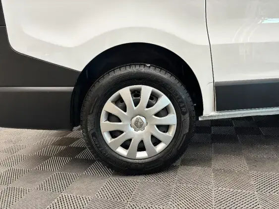 RENAULT TRAFIC FG III - voiture d'occasion - Photo 23