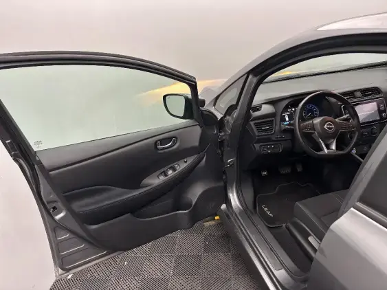 NISSAN LEAF II - voiture d'occasion - Photo 18