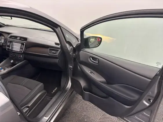 NISSAN LEAF II - voiture d'occasion - Photo 19