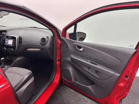 RENAULT CAPTUR - voiture d'occasion - Photo 20