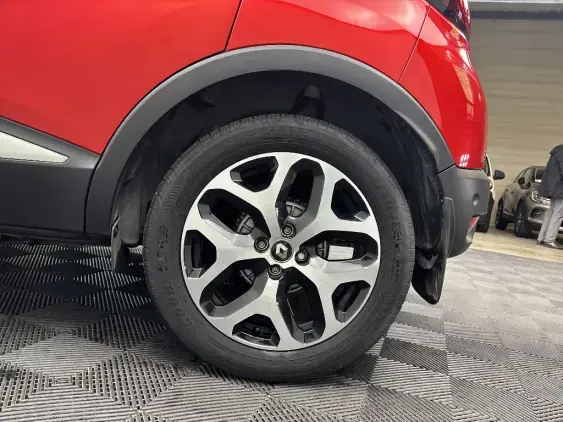 RENAULT CAPTUR - voiture d'occasion - Photo 24