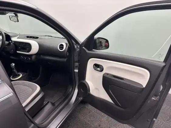 RENAULT TWINGO III - voiture d'occasion - Photo 16