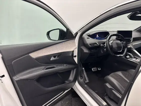 PEUGEOT 3008 II - voiture d'occasion - Photo 18