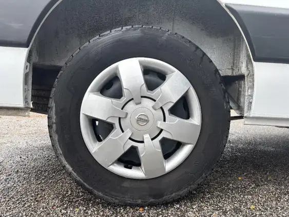 NISSAN NV400 FG I - voiture d'occasion - Photo 21