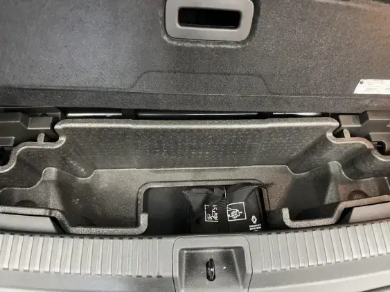 RENAULT ESPACE VI - voiture d'occasion - Photo 17