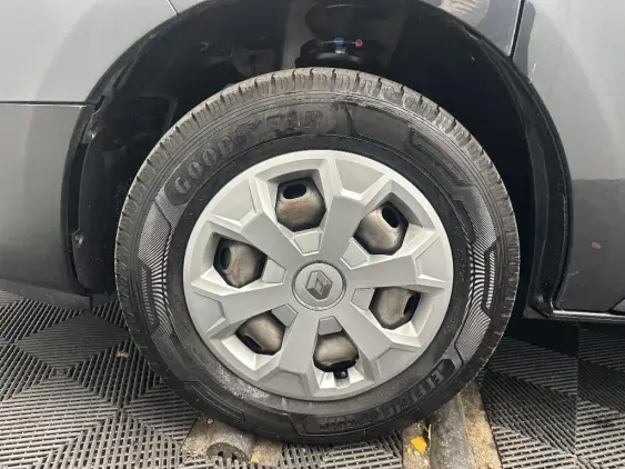 RENAULT TRAFIC III - voiture d'occasion - Photo 22