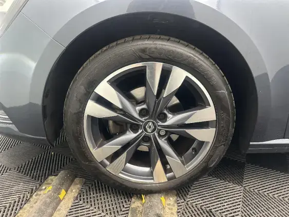 RENAULT MEGANE ESTATE IV - voiture d'occasion - Photo 23