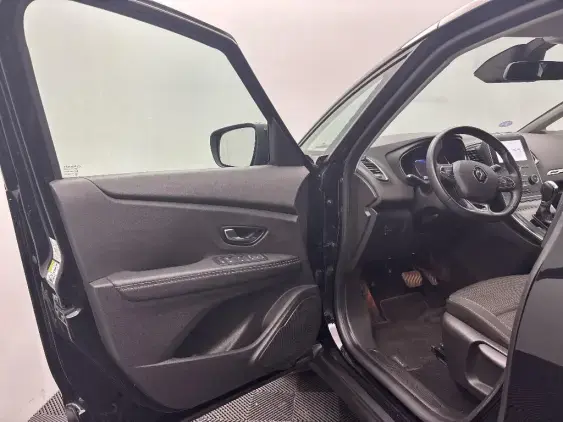 RENAULT SCENIC IV - voiture d'occasion - Photo 18