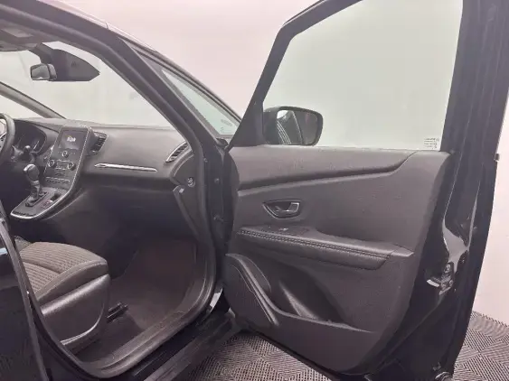 RENAULT SCENIC IV - voiture d'occasion - Photo 19