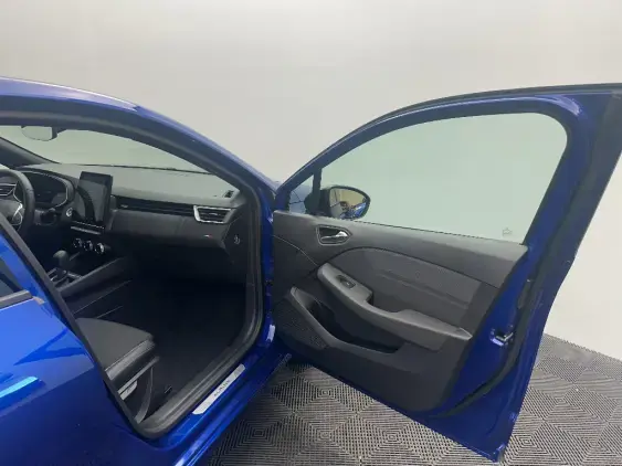 RENAULT CLIO V - voiture d'occasion - Photo 20