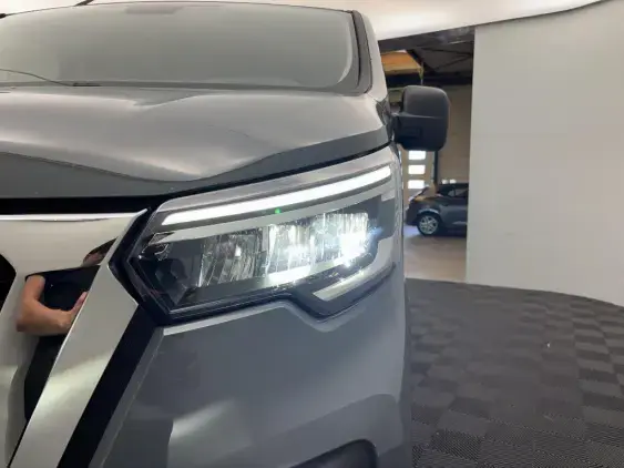 NISSAN PRIMASTAR COMBI - voiture d'occasion - Photo 20