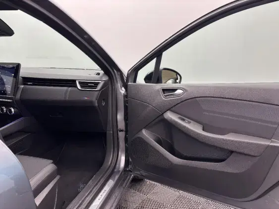 RENAULT CLIO V - voiture d'occasion - Photo 20